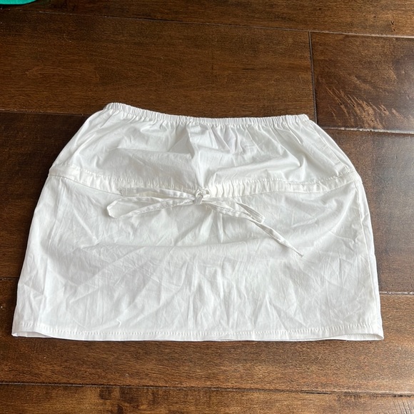 White Tie Front Adjustable Tube Top 🤍 - Picture 1 of 3